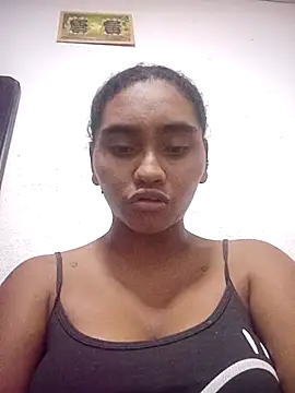 Snapshot of Lucy-Ferr chatting on October 3, 2025, 6:31 pm Lucy-Ferr online show from October 3, 2025, 6:31 pm