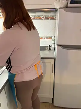 Snapshot of IrishmilfAnna chatting on October 8, 2025, 3:35 pm IrishmilfAnna online show from October 8, 2025, 3:35 pm