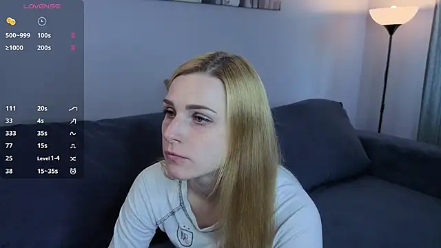 HelenMartines online show from September 10, 2025, 12:26 pm