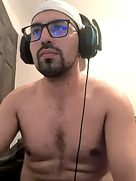 Snapshot of Jharicio-89 chatting on November 6, 2025, 7:40 pm Jharicio-89 online show from November 6, 2025, 7:40 pm