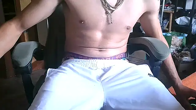 Snapshot of Resa25 chatting on May 17, 2026, 2:28 pm Resa25 online show from May 17, 2026, 2:28 pm