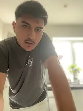 mixedcouplee69 online show from June 11, 2026, 6:54 am