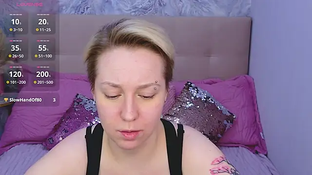 AlexandraGreen online show from February 13, 2026, 9:15 pm