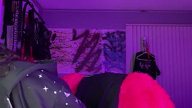 Snapshot of xoFrankie chatting on October 21, 2025, 2:55 am xoFrankie online show from October 21, 2025, 2:55 am