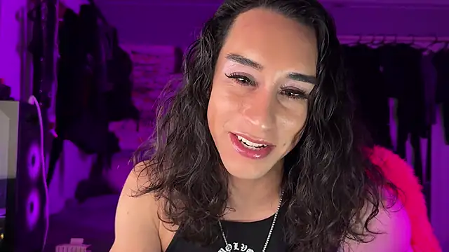 Snapshot of xoFrankie chatting on November 27, 2025, 4:02 am xoFrankie online show from November 27, 2025, 4:02 am