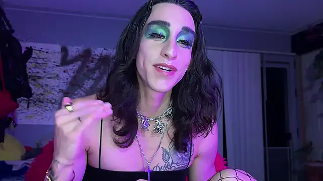 Snapshot of xoFrankie chatting on September 25, 2025, 5:13 am xoFrankie online show from September 25, 2025, 5:13 am