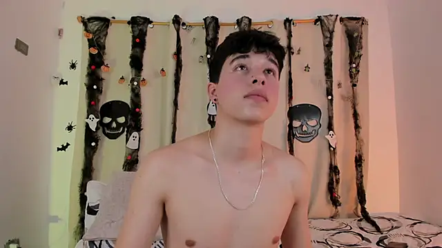 mrhot night online show from October 30, 2025, 9:55 pm