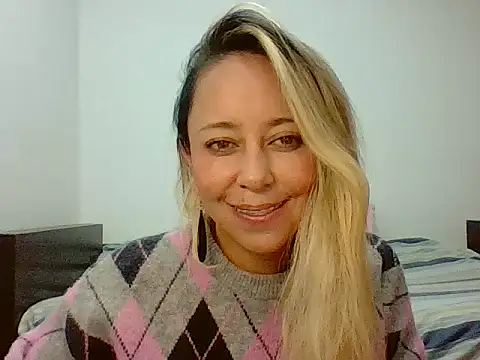 leah susman online show from October 22, 2025, 2:11 am