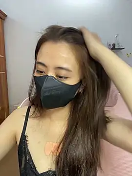 Mochi21 online show from December 3, 2025, 3:51 am