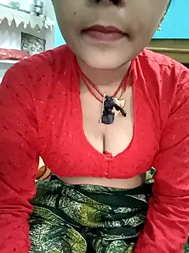 Meenu chauhan online show from November 4, 2025, 7:23 am