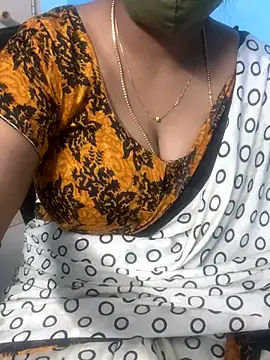 Snapshot of monal_95 chatting on December 19, 2025, 2:30 pm monal 95 online show from December 19, 2025, 2:30 pm