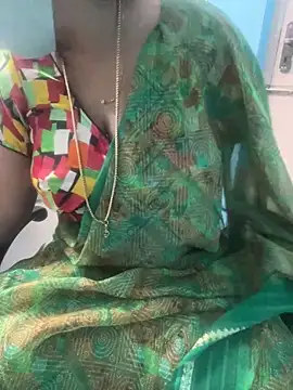 Snapshot of monal_95 chatting on January 6, 2026, 3:49 pm monal 95 online show from January 6, 2026, 3:49 pm