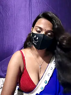 Snapshot of cutie_pei002 chatting on October 28, 2025, 1:32 pm cutie pei002 online show from October 28, 2025, 1:32 pm