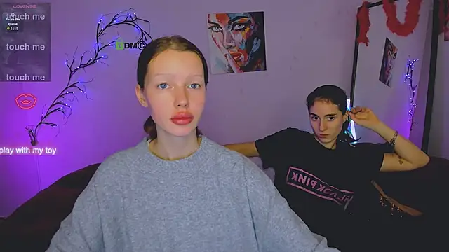 Snapshot of khloebeauty chatting on December 5, 2025, 8:06 pm khloebeauty online show from December 5, 2025, 8:06 pm