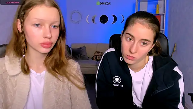 Snapshot of khloebeauty chatting on November 17, 2025, 8:57 pm khloebeauty online show from November 17, 2025, 8:57 pm