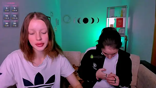 Snapshot of khloebeauty chatting on November 18, 2025, 9:18 pm khloebeauty online show from November 18, 2025, 9:18 pm