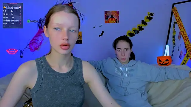 Snapshot of khloebeauty chatting on October 23, 2025, 7:34 pm khloebeauty online show from October 23, 2025, 7:34 pm