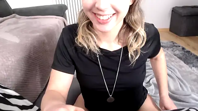 Snapshot of L_Sofia chatting on February 9, 2026, 6:39 pm L Sofia online show from February 9, 2026, 6:39 pm