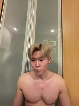 zachlee 69 online show from July 6, 2026, 10:11 am