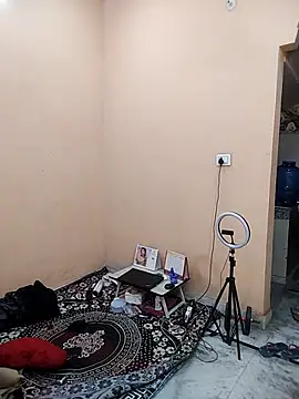 Snapshot of meenu_bhabhi547 chatting on March 10, 2026, 5:00 am meenu bhabhi547 online show from March 10, 2026, 5:00 am