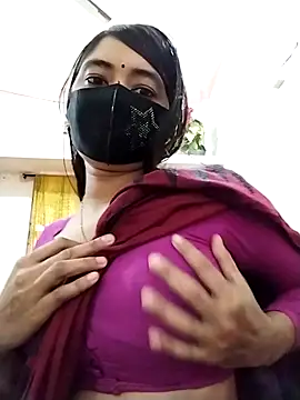 Snapshot of Puja-Rane chatting on February 4, 2026, 3:45 am Puja-Rane online show from February 4, 2026, 3:45 am