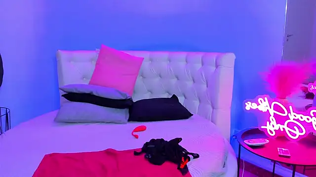 JessicaSky  online show from November 14, 2025, 8:45 pm