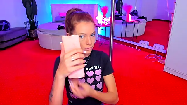 JessicaSky  online show from November 1, 2025, 7:08 pm