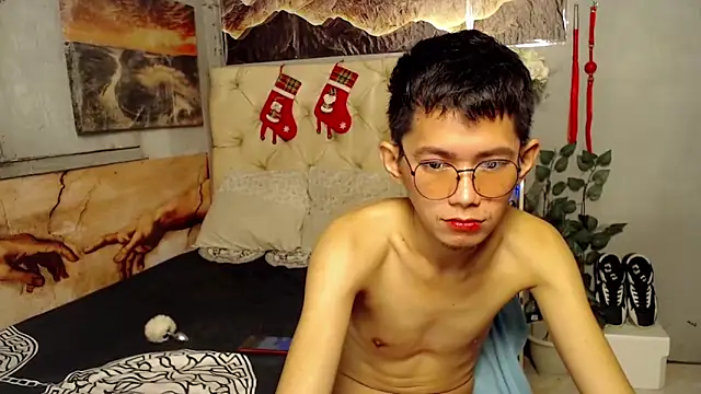 Skinny CumLoader69 online show from September 12, 2025, 6:07 pm