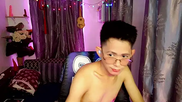 Snapshot of Skinny_CumLoader69 chatting on February 18, 2026, 1:58 am Skinny CumLoader69 online show from February 18, 2026, 1:58 am