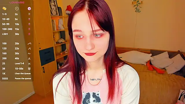 KatyKufel online show from March 11, 2026, 7:19 pm