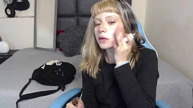 Snapshot of Amnesia_ chatting on September 12, 2025, 1:11 pm Amnesia online show from September 12, 2025, 1:11 pm