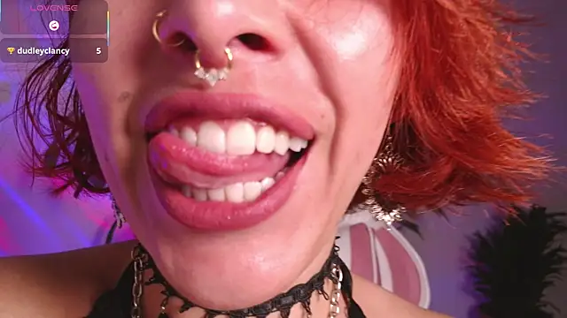 Snapshot of bri_von_dhara__ chatting on May 3, 2026, 10:13 pm bri von dhara online show from May 3, 2026, 10:13 pm
