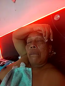 Snapshot of Naomi-Mature chatting on April 3, 2026, 9:54 pm Naomi-Mature online show from April 3, 2026, 9:54 pm