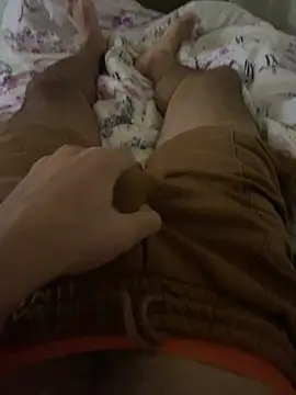 Snapshot of SolomonHej4 chatting on October 18, 2025, 8:44 pm SolomonHej4 online show from October 18, 2025, 8:44 pm