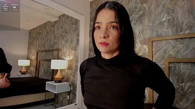 Snapshot of DannaBelucci chatting on November 6, 2025, 11:47 am DannaBelucci online show from November 6, 2025, 11:47 am