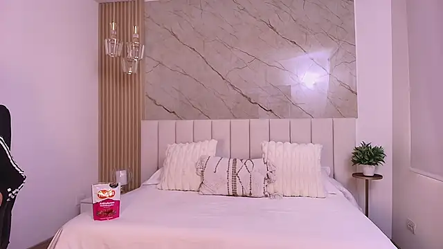 GraceMontgomery online show from October 9, 2025, 1:00 pm