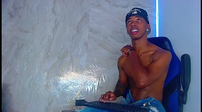 Snapshot of maicoljorda chatting on September 21, 2025, 11:48 am maicoljorda online show from September 21, 2025, 11:48 am