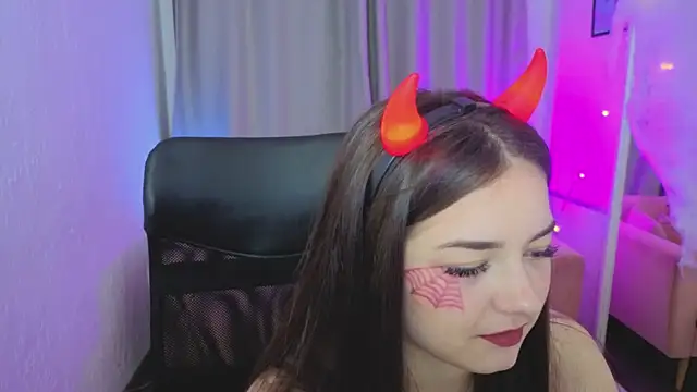 jessika pinkman online show from November 1, 2025, 2:11 pm