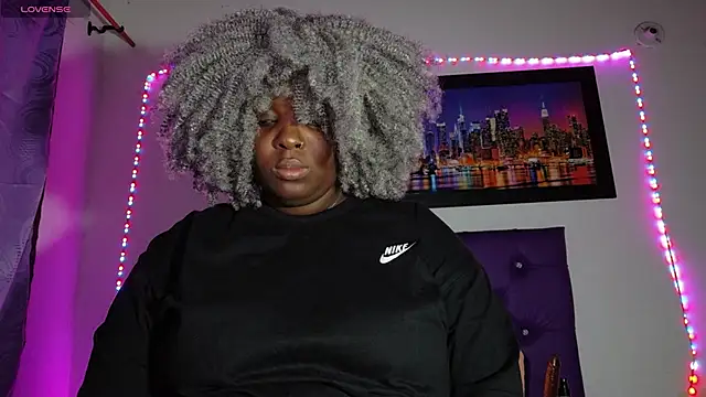 Snapshot of ebony_NeighborMoans chatting on April 28, 2026, 3:11 am ebony NeighborMoans online show from April 28, 2026, 3:11 am