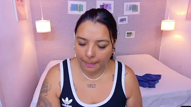 Snapshot of fat_naughtyass chatting on April 20, 2026, 1:35 pm fat naughtyass online show from April 20, 2026, 1:35 pm