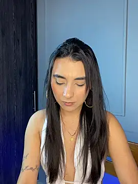 Snapshot of Zafira_Montiel chatting on February 8, 2026, 8:50 pm Zafira Montiel online show from February 8, 2026, 8:50 pm