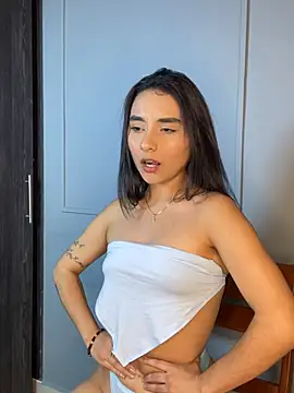 Snapshot of Zafira_Montiel chatting on February 11, 2026, 3:50 am Zafira Montiel online show from February 11, 2026, 3:50 am