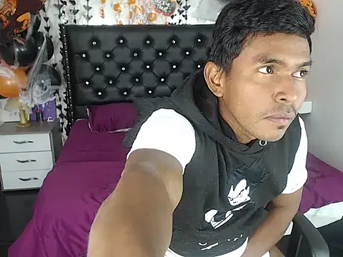 Adam Morgan2 online show from October 13, 2025, 4:03 am