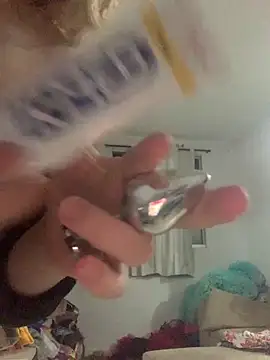 Snapshot of loiragoxtosinnha chatting on October 22, 2025, 2:11 am loiragoxtosinnha online show from October 22, 2025, 2:11 am