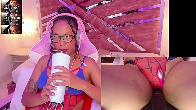 Snapshot of NovaLyn chatting on October 25, 2025, 4:33 am NovaLyn online show from October 25, 2025, 4:33 am