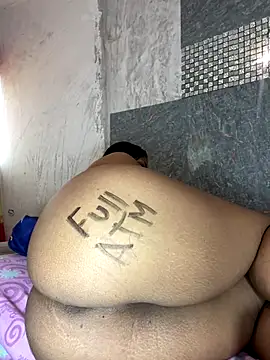 Snapshot of Messy-diana21 chatting on December 5, 2025, 8:17 pm Messy-diana21 online show from December 5, 2025, 8:17 pm