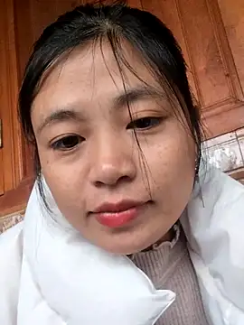 Snapshot of Angela-babyxx chatting on November 5, 2025, 12:14 am Angela-babyxx online show from November 5, 2025, 12:14 am