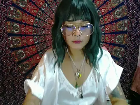 Delliriummm online show from March 5, 2026, 7:27 am