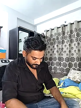 avi007p online show from June 9, 2026, 7:15 pm