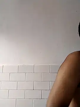 avi007p online show from October 9, 2025, 6:36 am